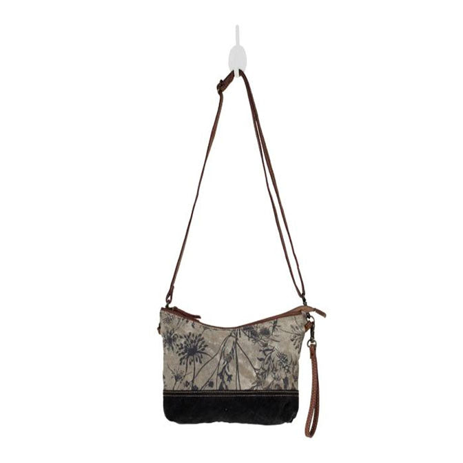 Dainty Delight Small & Crossbody Bag