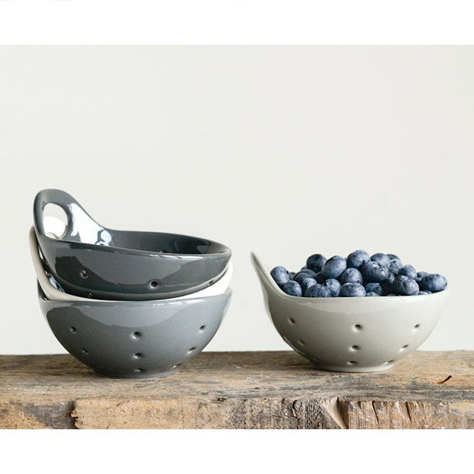 Stoneware Berry Bowl with Handle