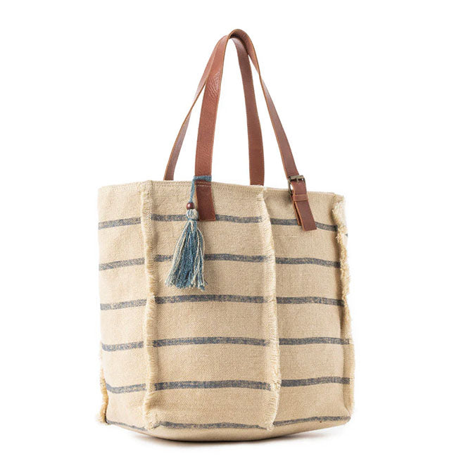 Barnwood Tote Bag in Dusty Sand
