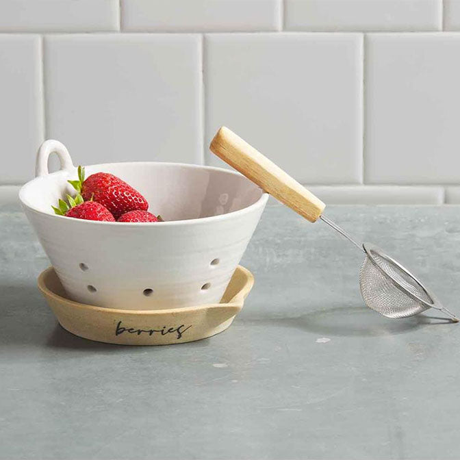 Farm Stoneware Berry Strainer Set