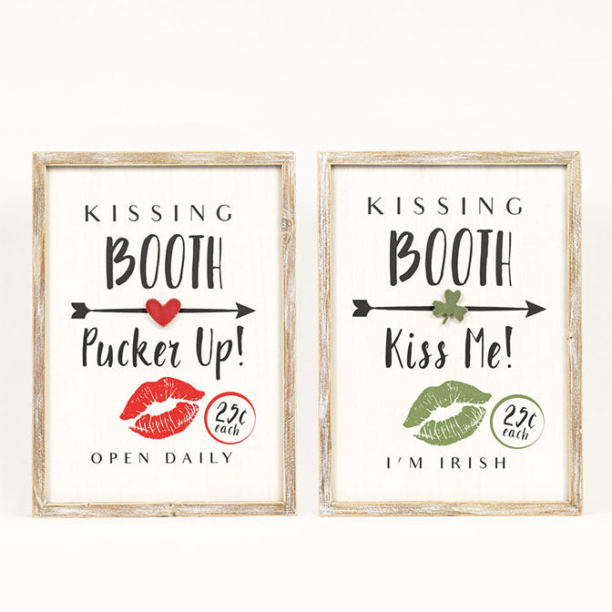 Kissing Booth Reversible Wall Hang