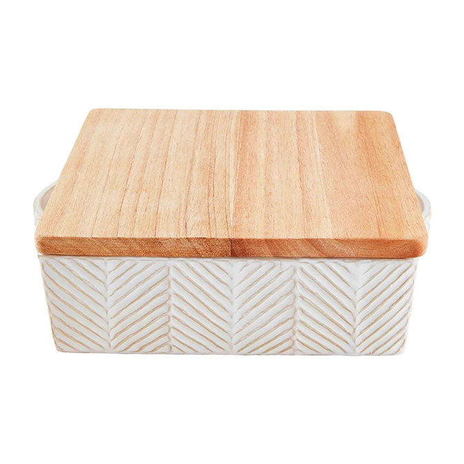 Textured Baking Dish With Lid
