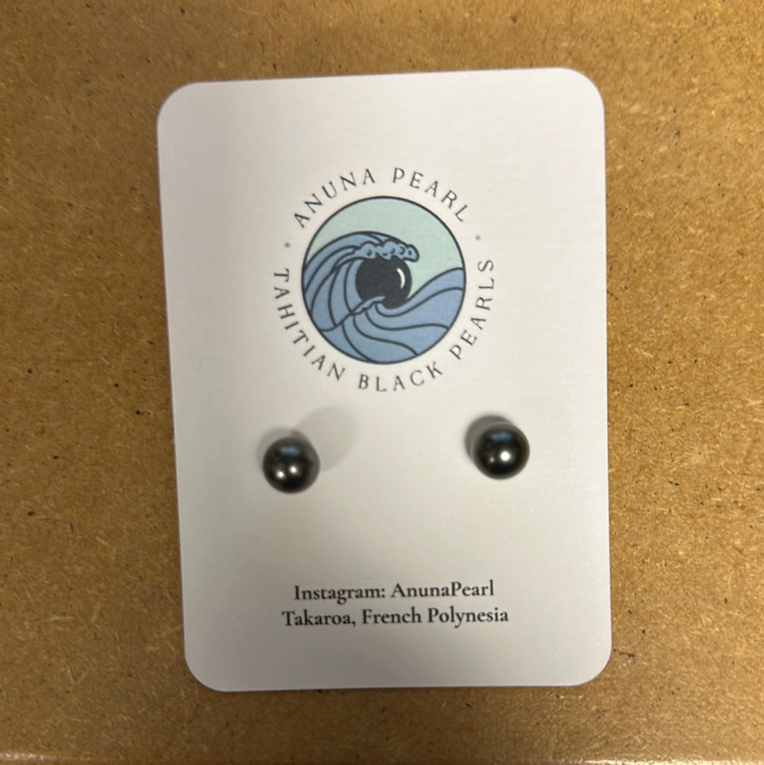 Anuna Pearl Studs
